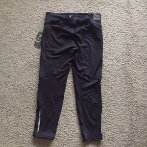 Old Navy Active Go-Dry Cool Leggings, Size Medium
